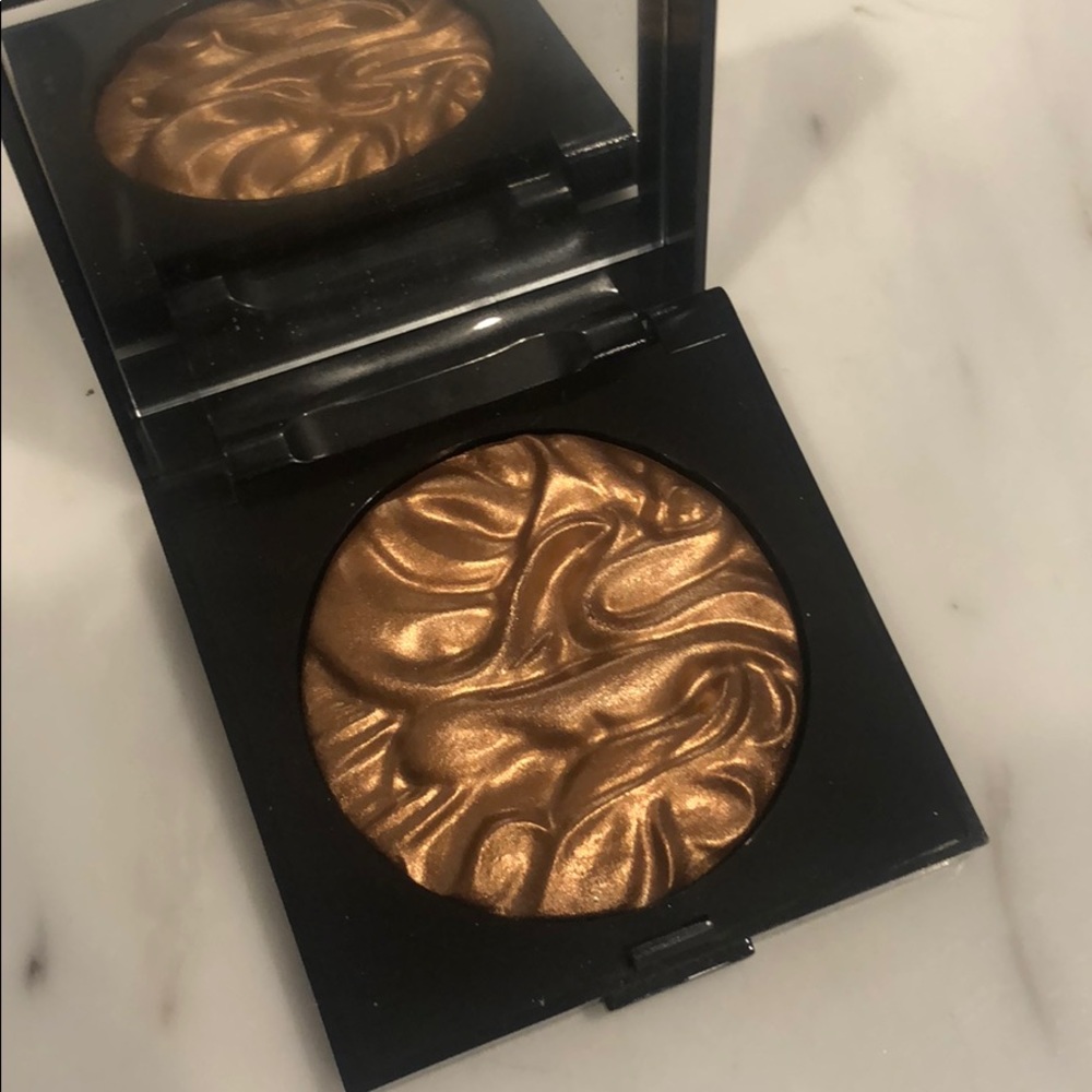 LAURA MERCIER FACE ILLUMINATOR IN SEDUCTION